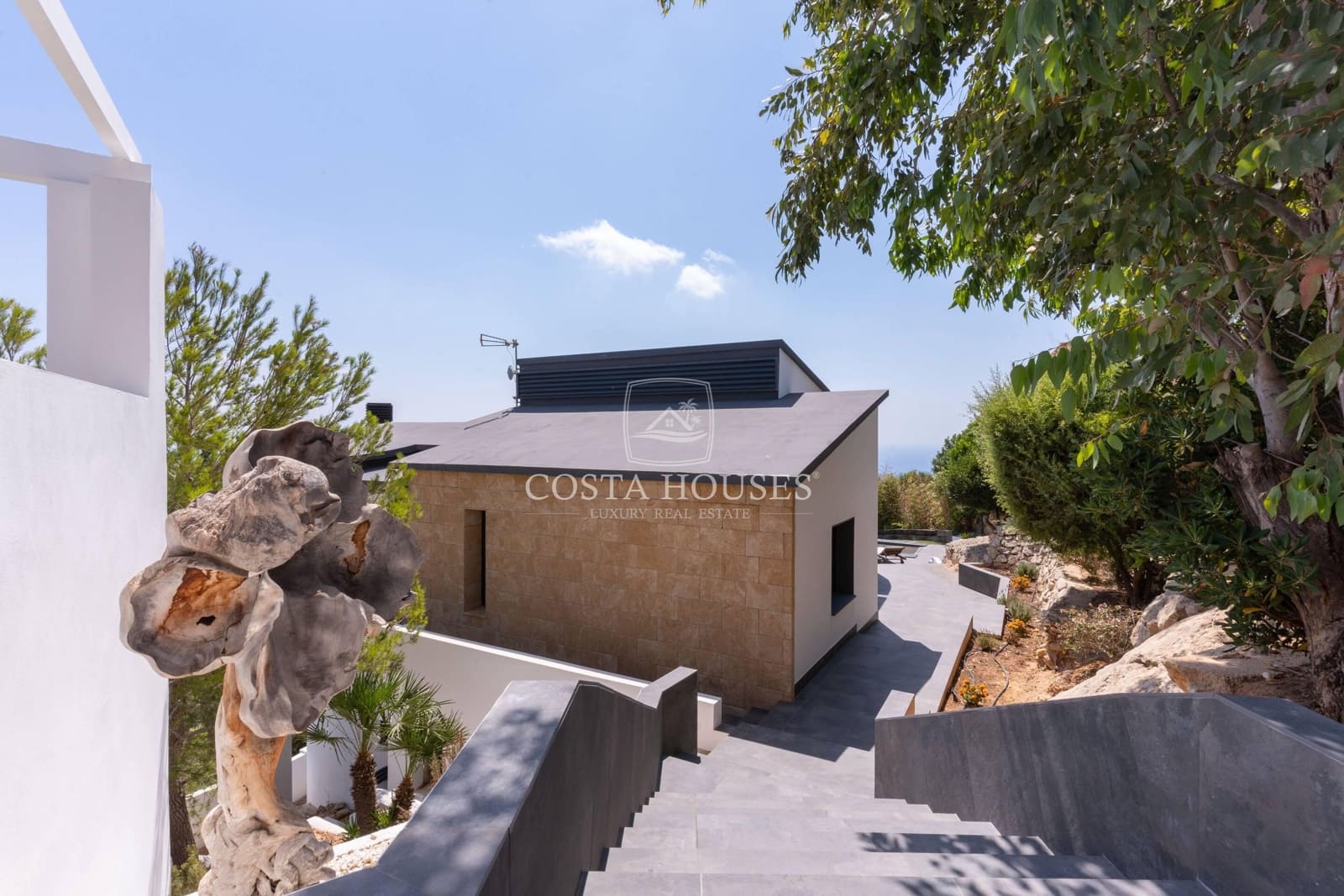 4 bedroom Villa for sale in Cumbre del Sol with pool - € 1,200,000 (Ref: 8863871)