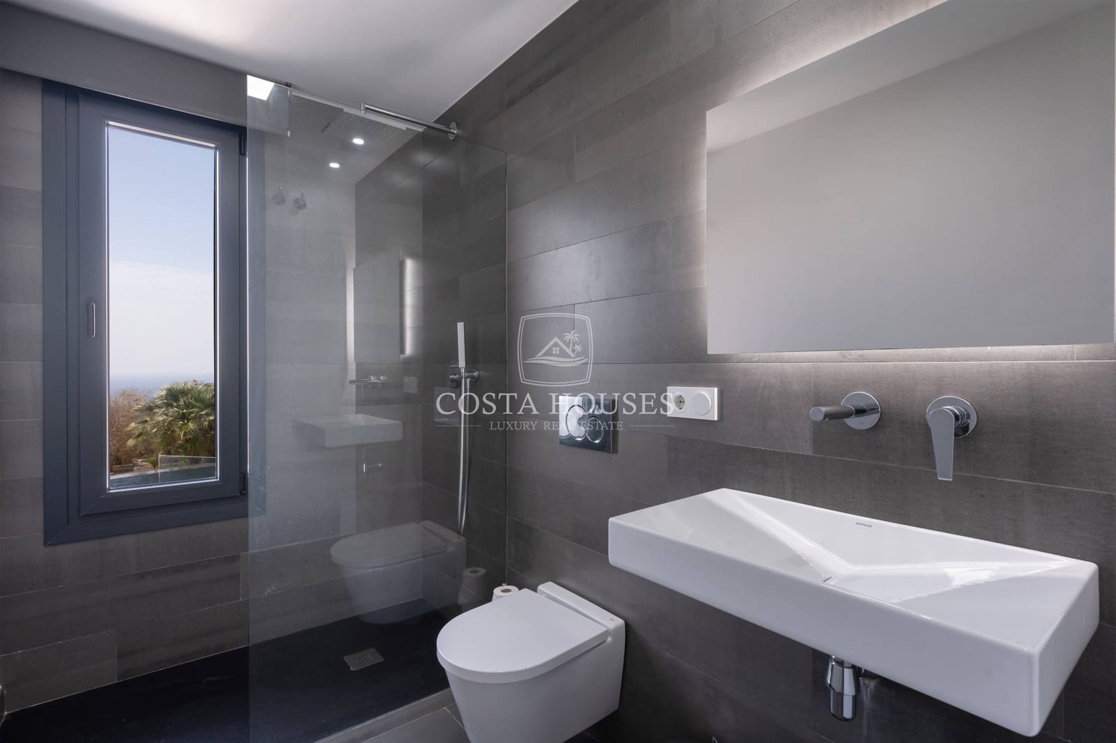 4 bedroom Villa for sale in Cumbre del Sol with pool - € 1,200,000 (Ref: 8863871)