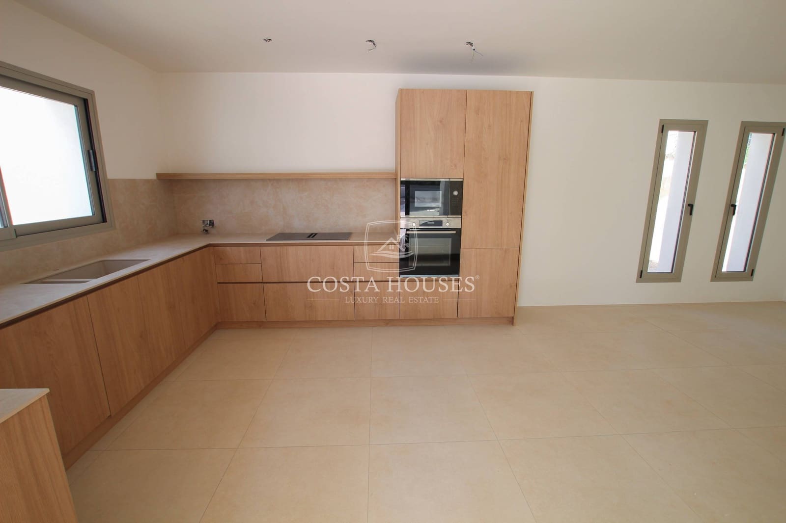 3 Zimmer Villa zu verkaufen in Moraira mit Pool - 1.250.000 € (Ref: 8863878)