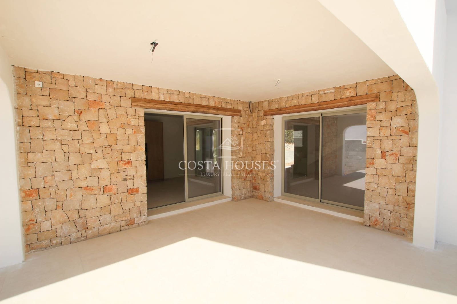 3 Zimmer Villa zu verkaufen in Moraira mit Pool - 1.250.000 € (Ref: 8863878)