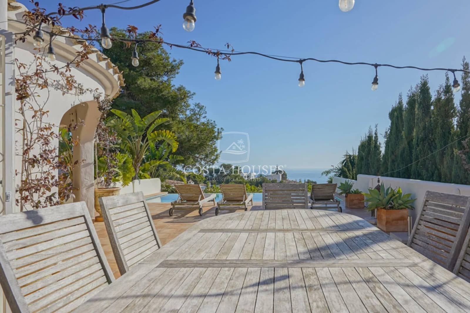 4 bedroom Villa for sale in Javea / Xabia with pool garage - € 1,250,000 (Ref: 8863880)