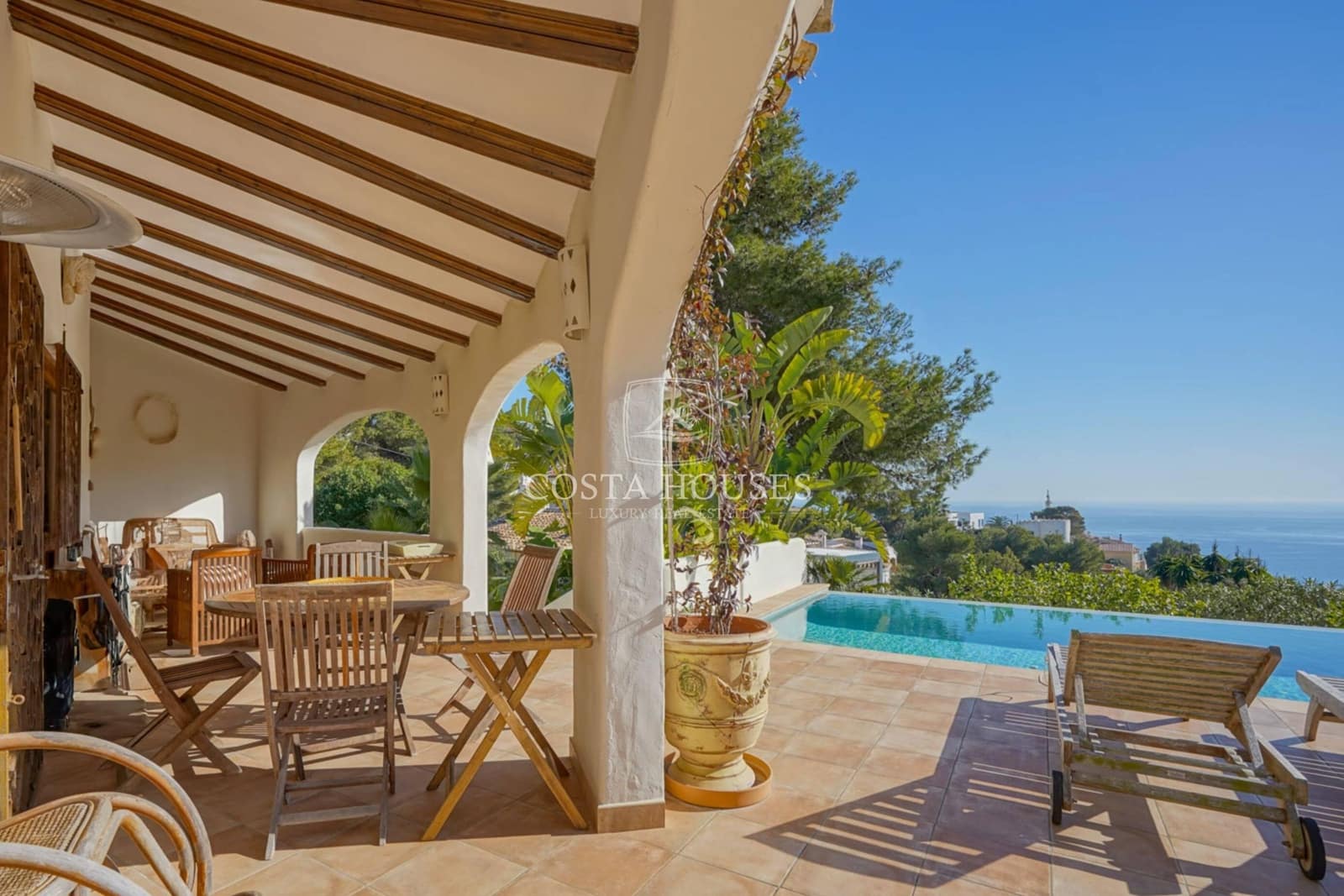 4 bedroom Villa for sale in Javea / Xabia with pool garage - € 1,250,000 (Ref: 8863880)