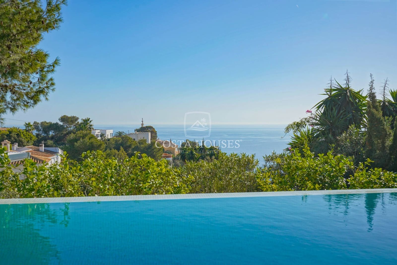 4 bedroom Villa for sale in Javea / Xabia with pool garage - € 1,250,000 (Ref: 8863880)