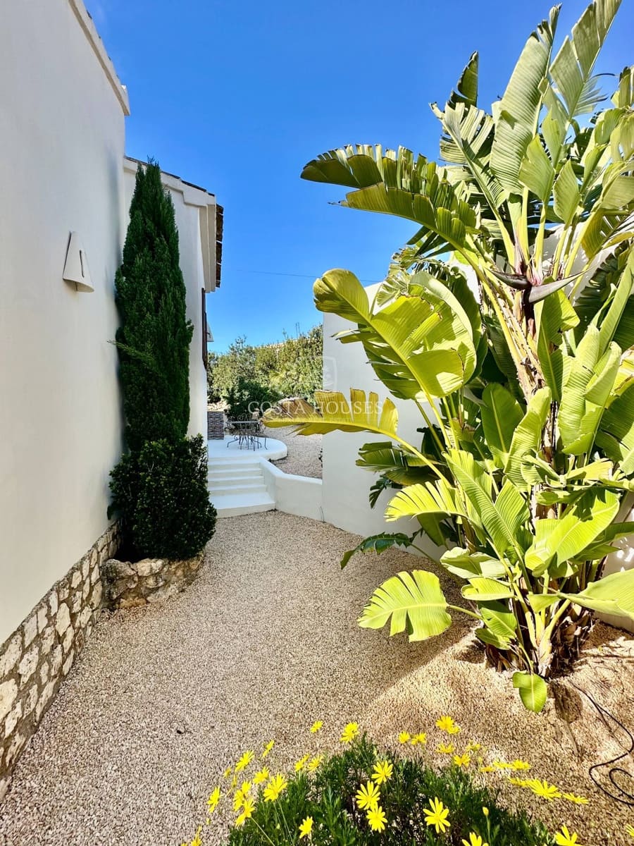 4 bedroom Villa for sale in Javea / Xabia with pool garage - € 1,250,000 (Ref: 8863880)