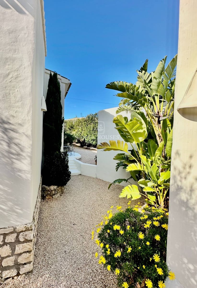 4 bedroom Villa for sale in Javea / Xabia with pool garage - € 1,250,000 (Ref: 8863880)