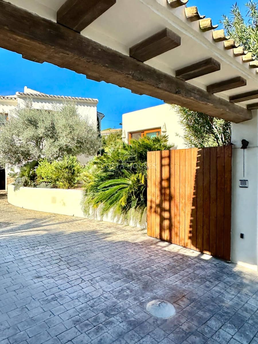 4 bedroom Villa for sale in Javea / Xabia with pool garage - € 1,250,000 (Ref: 8863880)