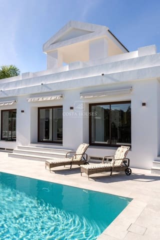 Chalet de 4 habitaciones en La Pedrera - Vessanes, Dénia en venta con piscina garaje - 1.350.000 € (Ref: 8863892)