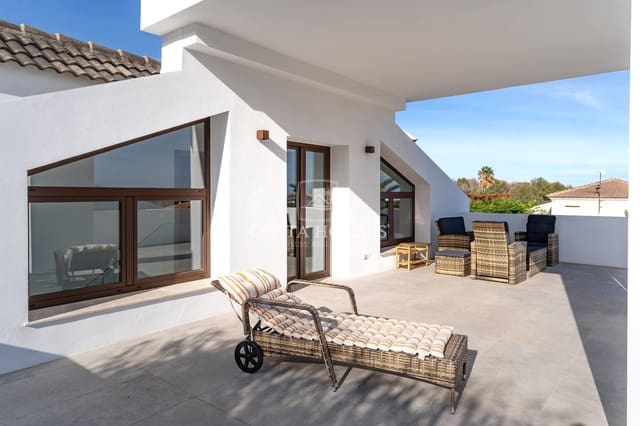 Chalet de 4 habitaciones en La Pedrera - Vessanes, Dénia en venta con piscina garaje - 1.350.000 € (Ref: 8863892)