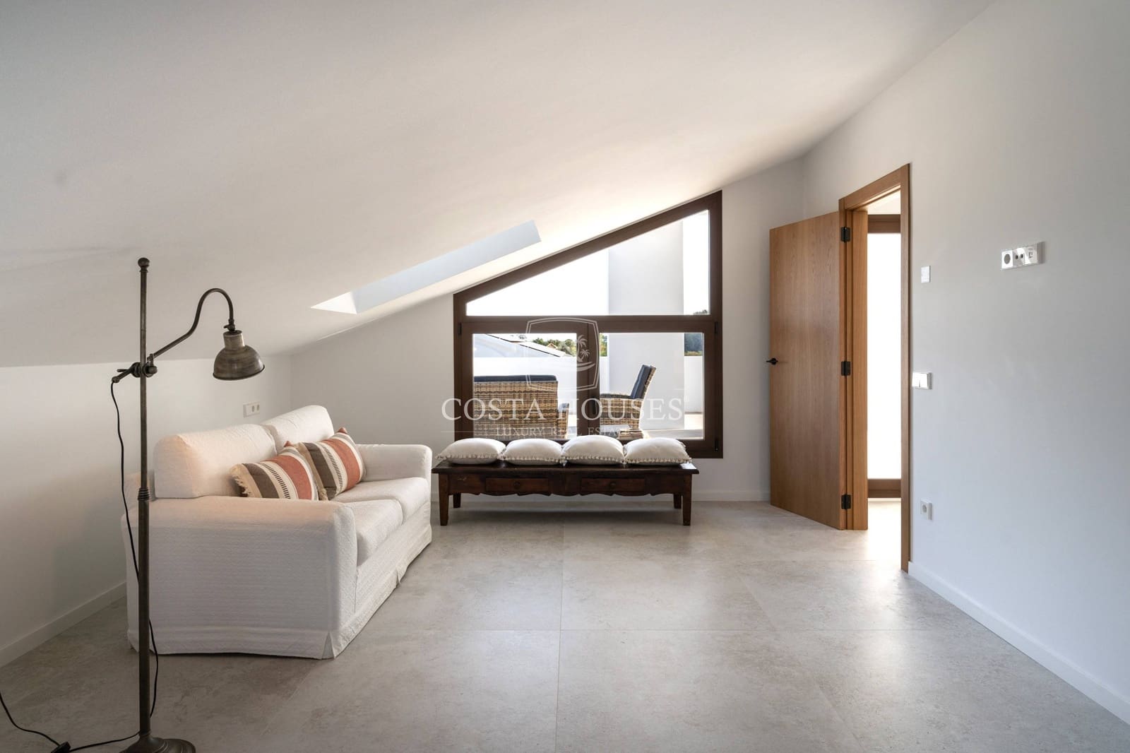 4 Zimmer Villa zu verkaufen in Denia mit Pool Garage - 1.350.000 € (Ref: 8863892)