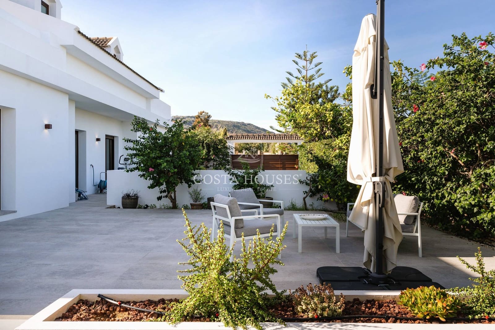 4 Zimmer Villa zu verkaufen in Denia mit Pool Garage - 1.350.000 € (Ref: 8863892)