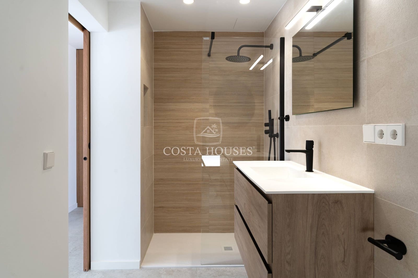 4 Zimmer Villa zu verkaufen in Denia mit Pool Garage - 1.350.000 € (Ref: 8863892)