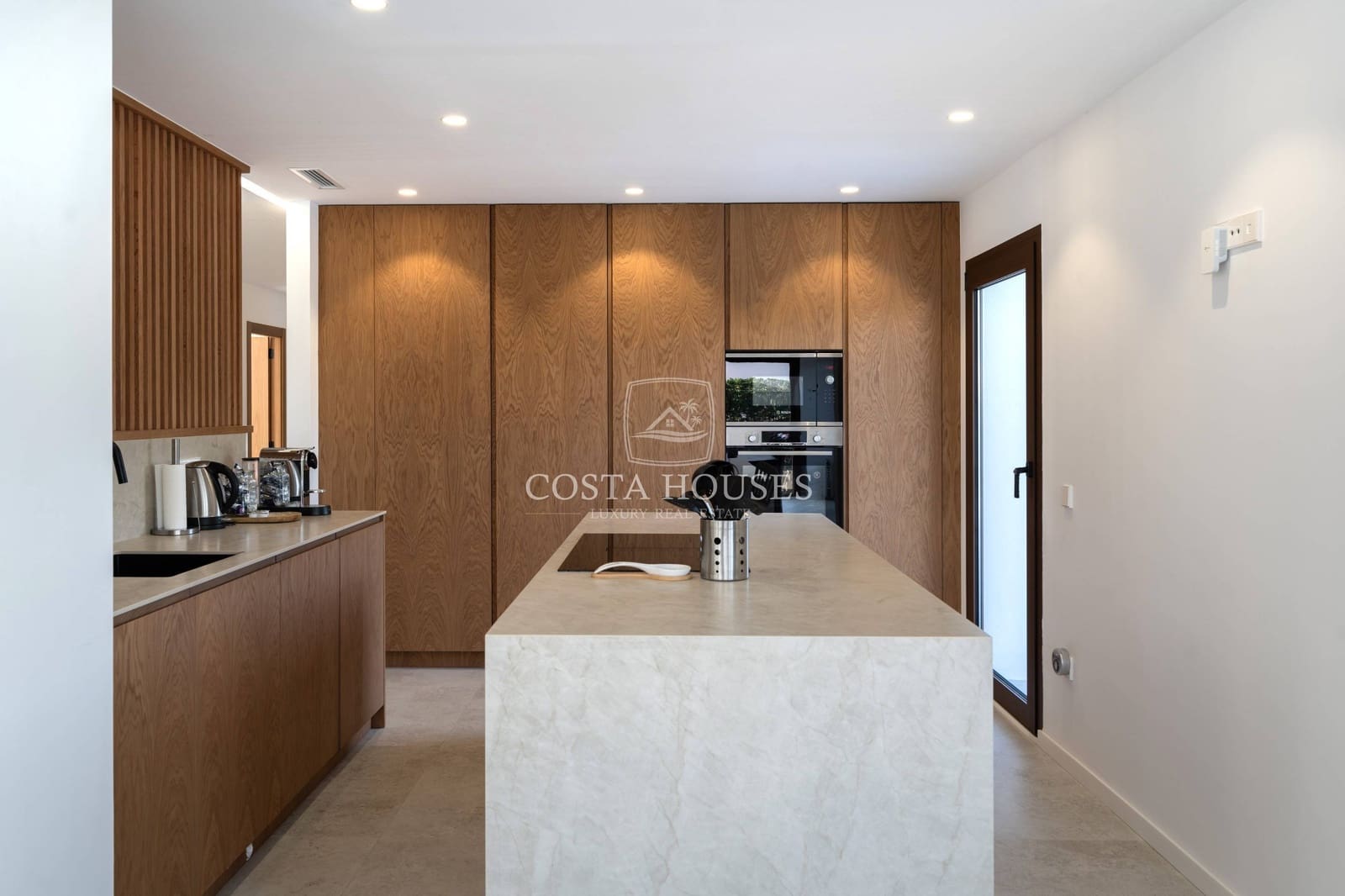 4 Zimmer Villa zu verkaufen in Denia mit Pool Garage - 1.350.000 € (Ref: 8863892)