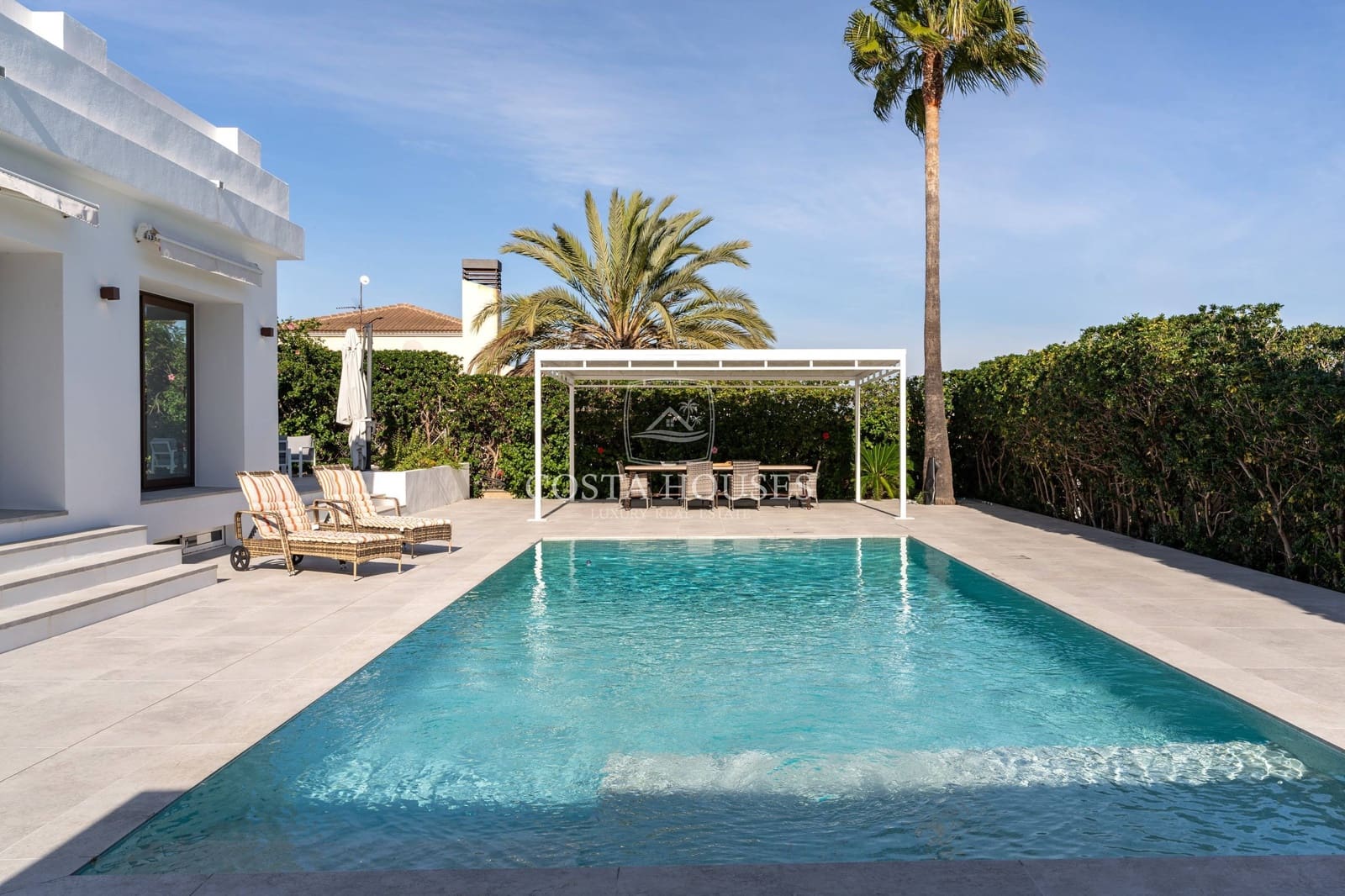 4 Zimmer Villa zu verkaufen in Denia mit Pool Garage - 1.350.000 € (Ref: 8863892)