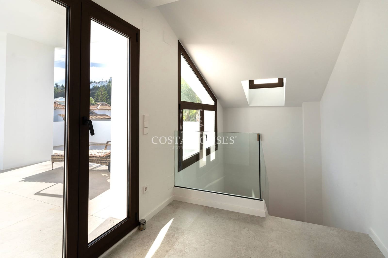 4 Zimmer Villa zu verkaufen in Denia mit Pool Garage - 1.350.000 € (Ref: 8863892)