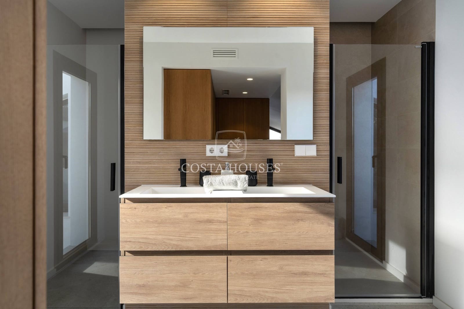 4 Zimmer Villa zu verkaufen in Denia mit Pool Garage - 1.350.000 € (Ref: 8863892)