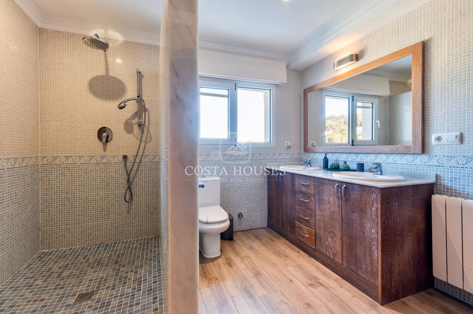 4 bedroom Villa for sale in Javea / Xabia with pool garage - € 1,250,000 (Ref: 8863893)