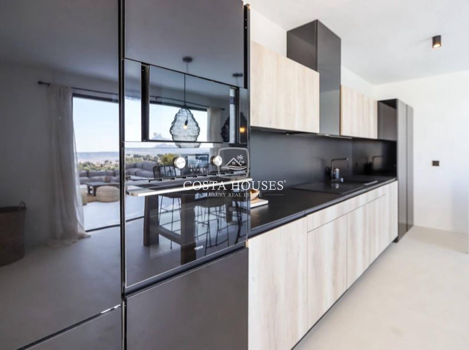 4 sypialnia Willa na sprzedaż w Javea / Xabia z basenem - 1 295 000 € (Ref: 8863897)