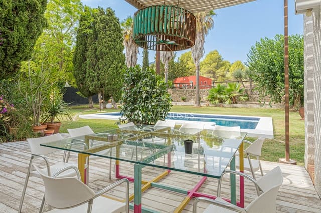 4 Zimmer Villa zu verkaufen in La Sella mit Pool Garage - 1.450.000 € (Ref: 8863905)