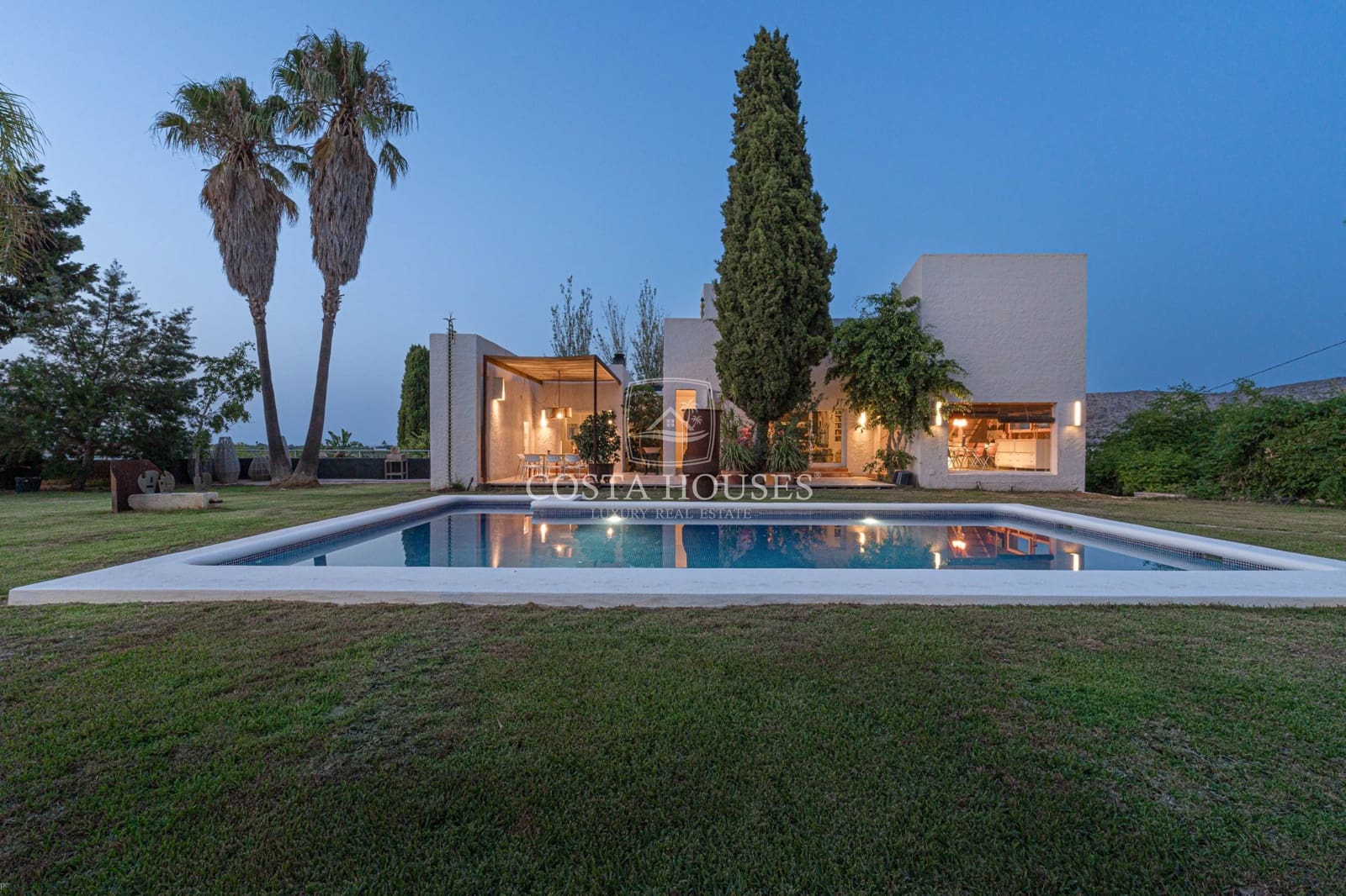 4 soveværelse Villa til salg i La Sella med swimmingpool garage - € 1.450.000 (Ref: 8863905)