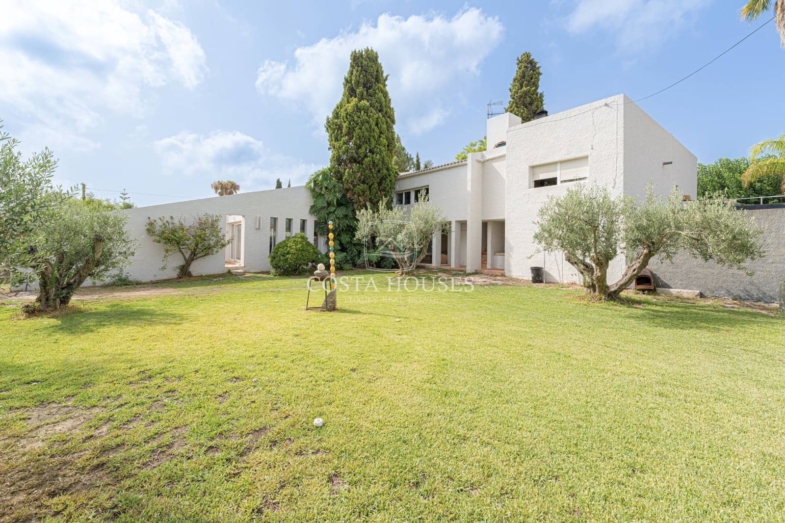 4 soverom Villa til salgs i La Sella med svømmebasseng garasje - € 1 350 000 (Ref: 8863905)