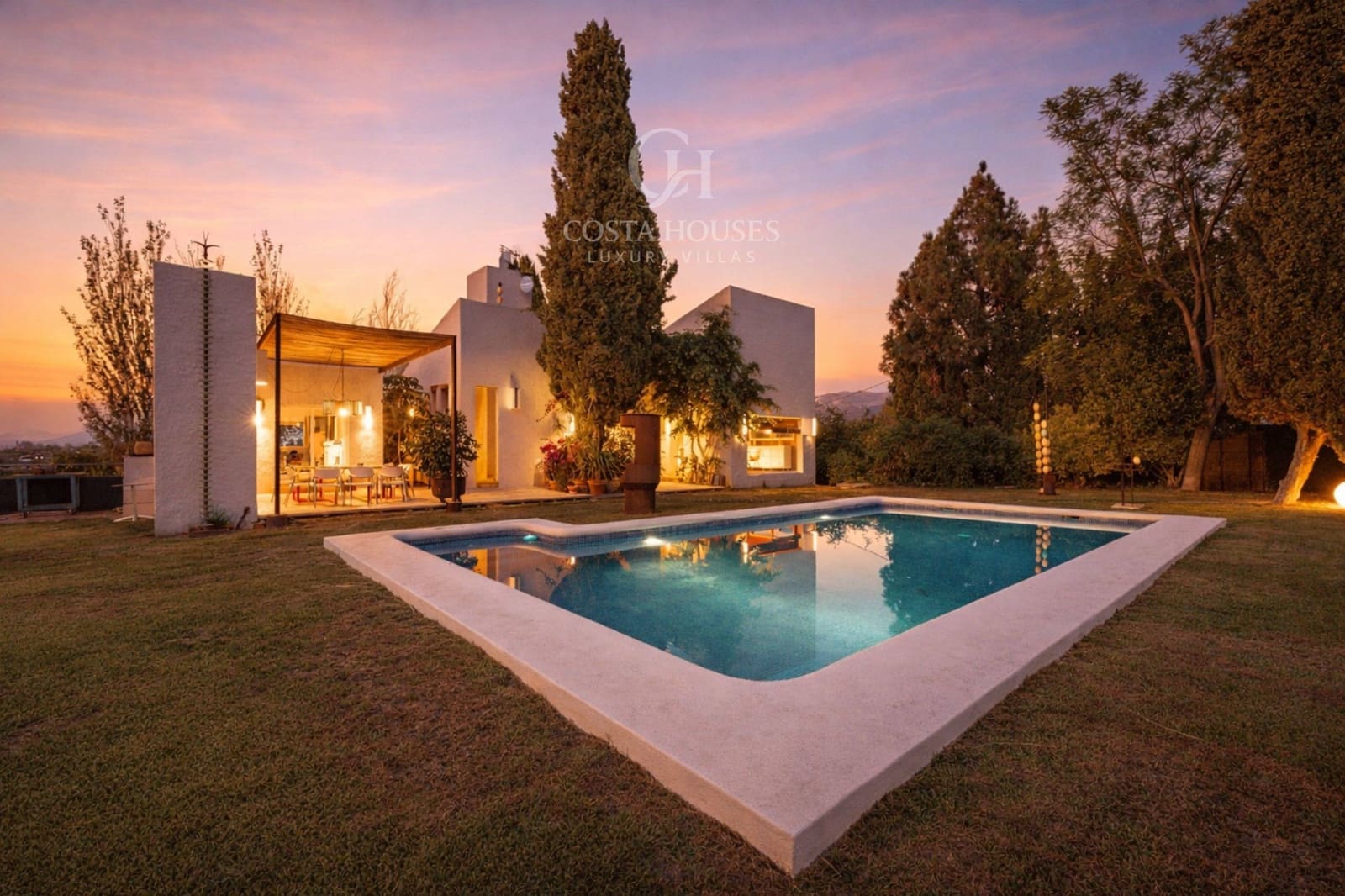 4 soverom Villa til salgs i La Sella med svømmebasseng garasje - € 1 350 000 (Ref: 8863905)