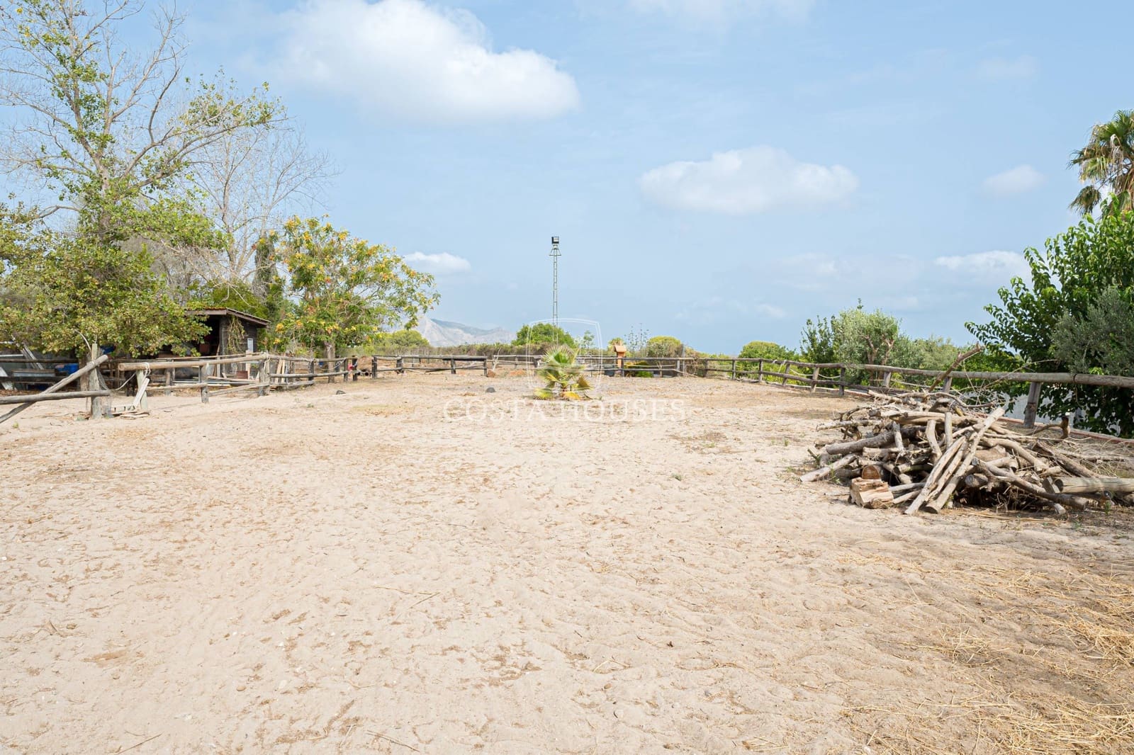 4 soverom Villa til salgs i La Sella med svømmebasseng garasje - € 1 350 000 (Ref: 8863905)