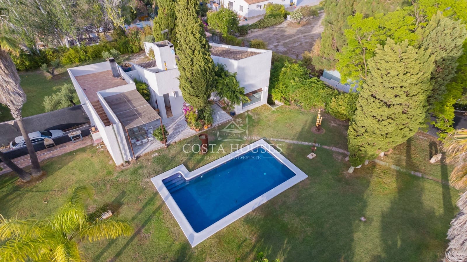 4 soverom Villa til salgs i La Sella med svømmebasseng garasje - € 1 350 000 (Ref: 8863905)