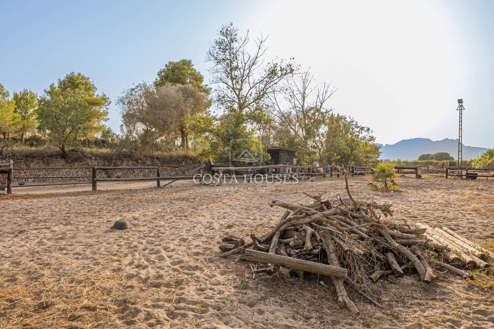 4 soverom Villa til salgs i La Sella med svømmebasseng garasje - € 1 350 000 (Ref: 8863905)