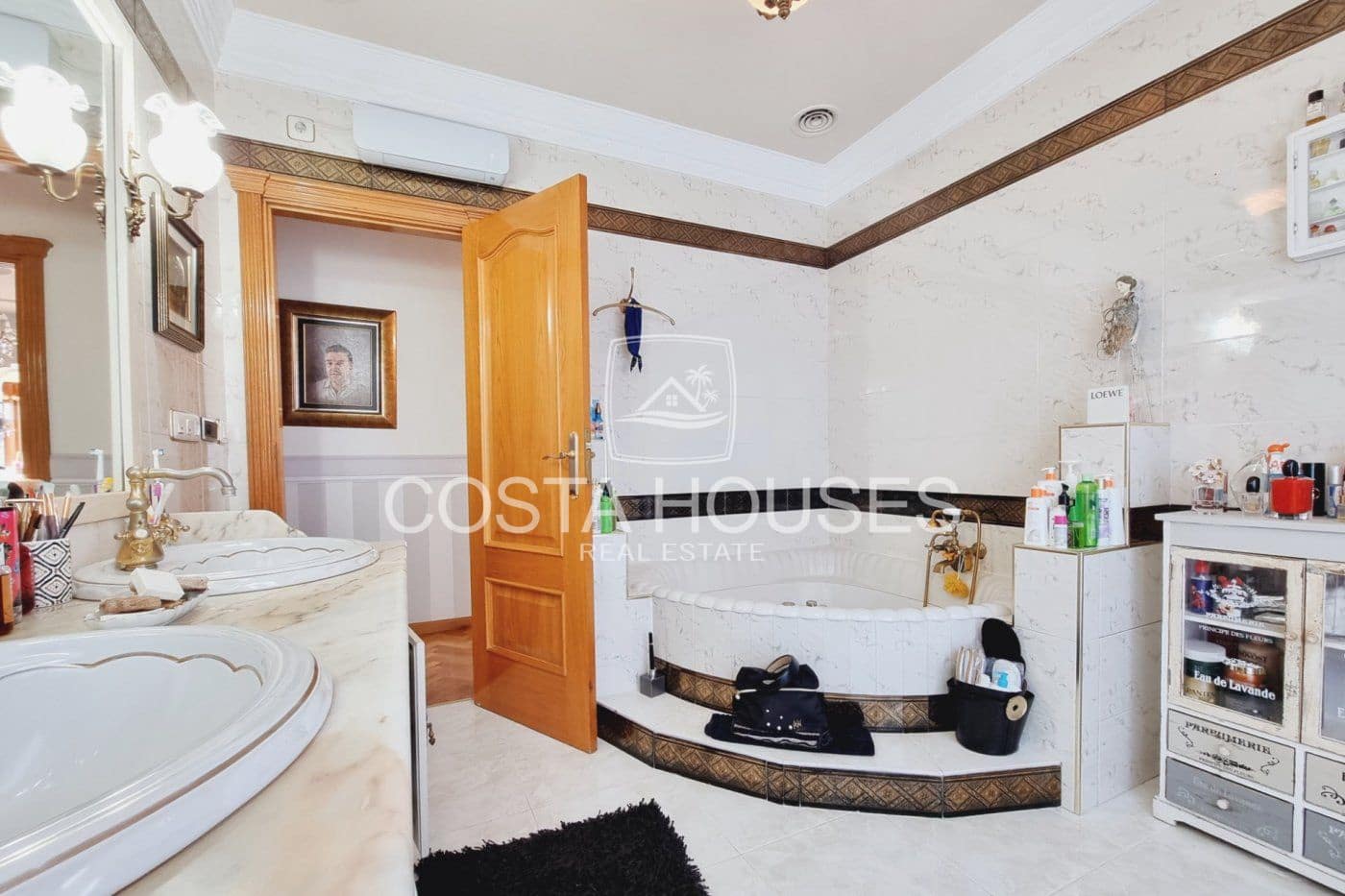 7 soveværelse Finca/Landehus til salg i Moraira med swimmingpool garage - € 1.500.000 (Ref: 8863919)