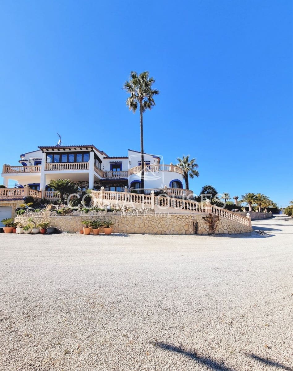 7 soveværelse Finca/Landehus til salg i Moraira med swimmingpool garage - € 1.500.000 (Ref: 8863919)