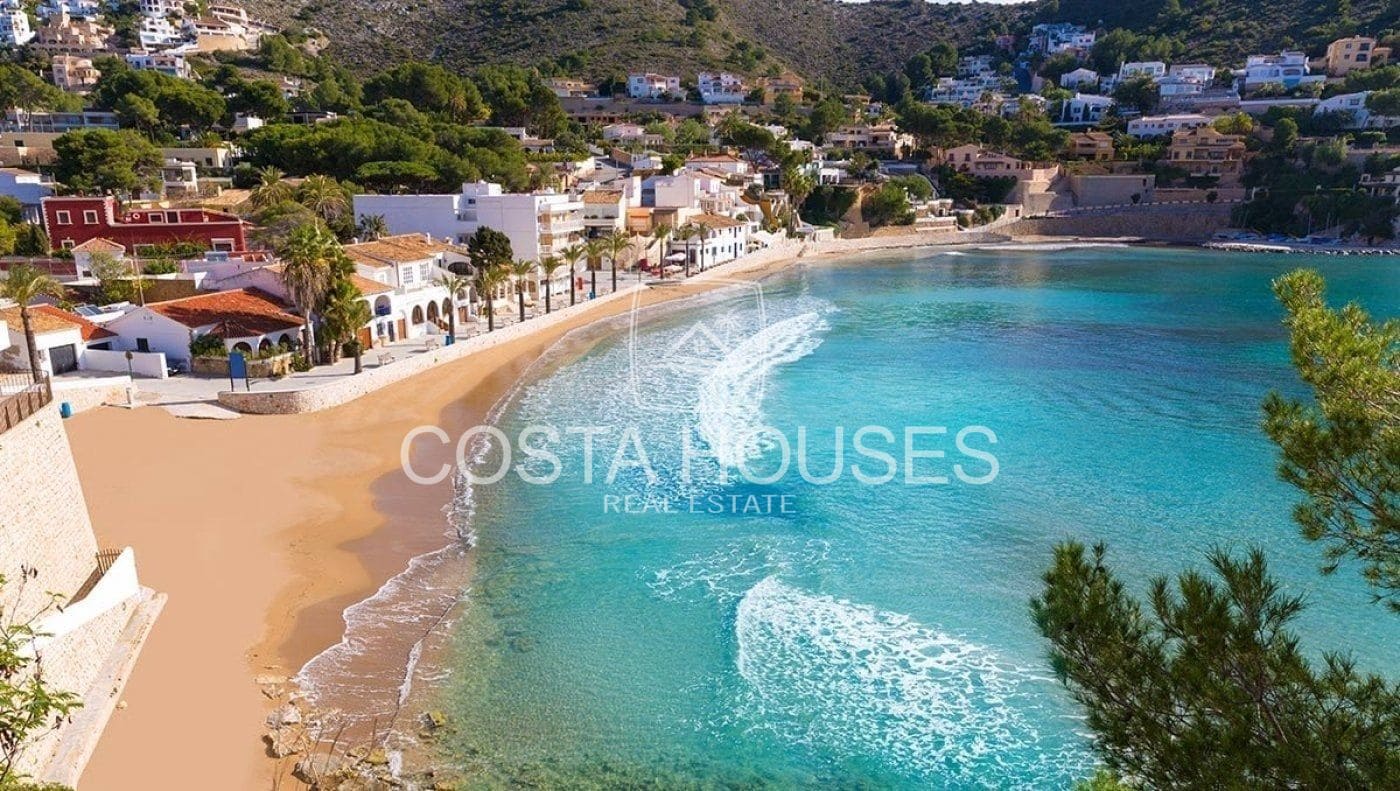 7 soveværelse Finca/Landehus til salg i Moraira med swimmingpool garage - € 1.500.000 (Ref: 8863919)