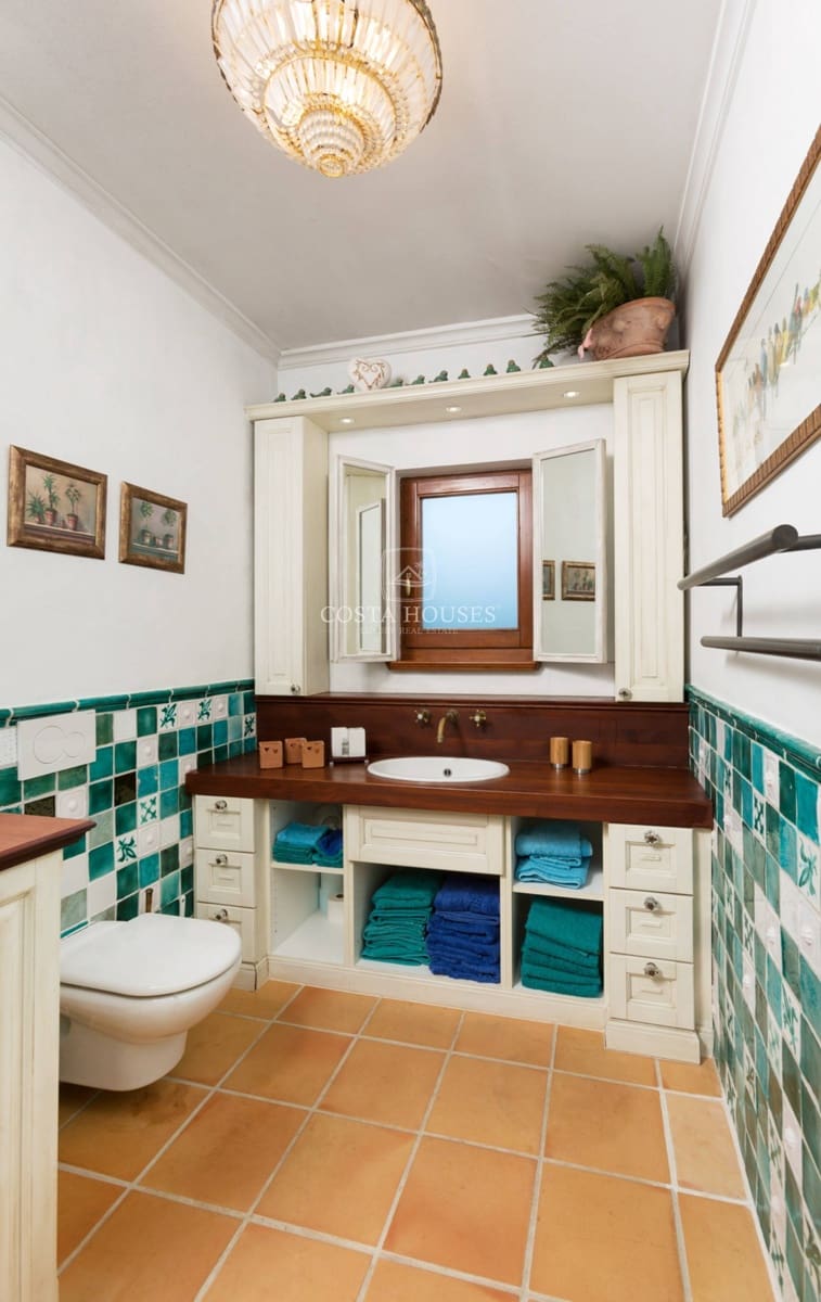 4 bedroom Villa for sale in Cumbre del Sol with pool garage - € 1,545,000 (Ref: 8863920)