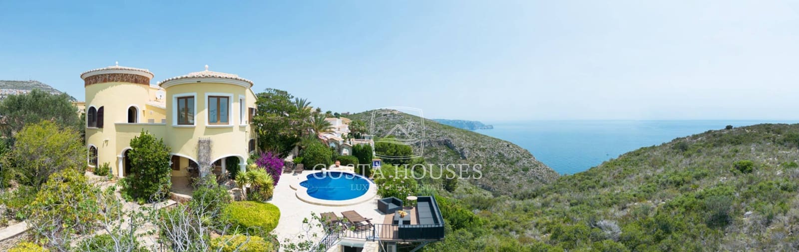 4 bedroom Villa for sale in Cumbre del Sol with pool garage - € 1,545,000 (Ref: 8863920)