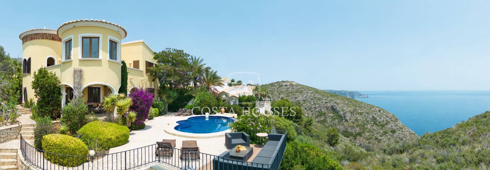 4 bedroom Villa for sale in Cumbre del Sol with pool garage - € 1,545,000 (Ref: 8863920)