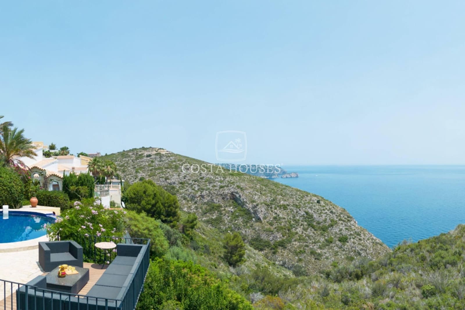 4 bedroom Villa for sale in Cumbre del Sol with pool garage - € 1,545,000 (Ref: 8863920)