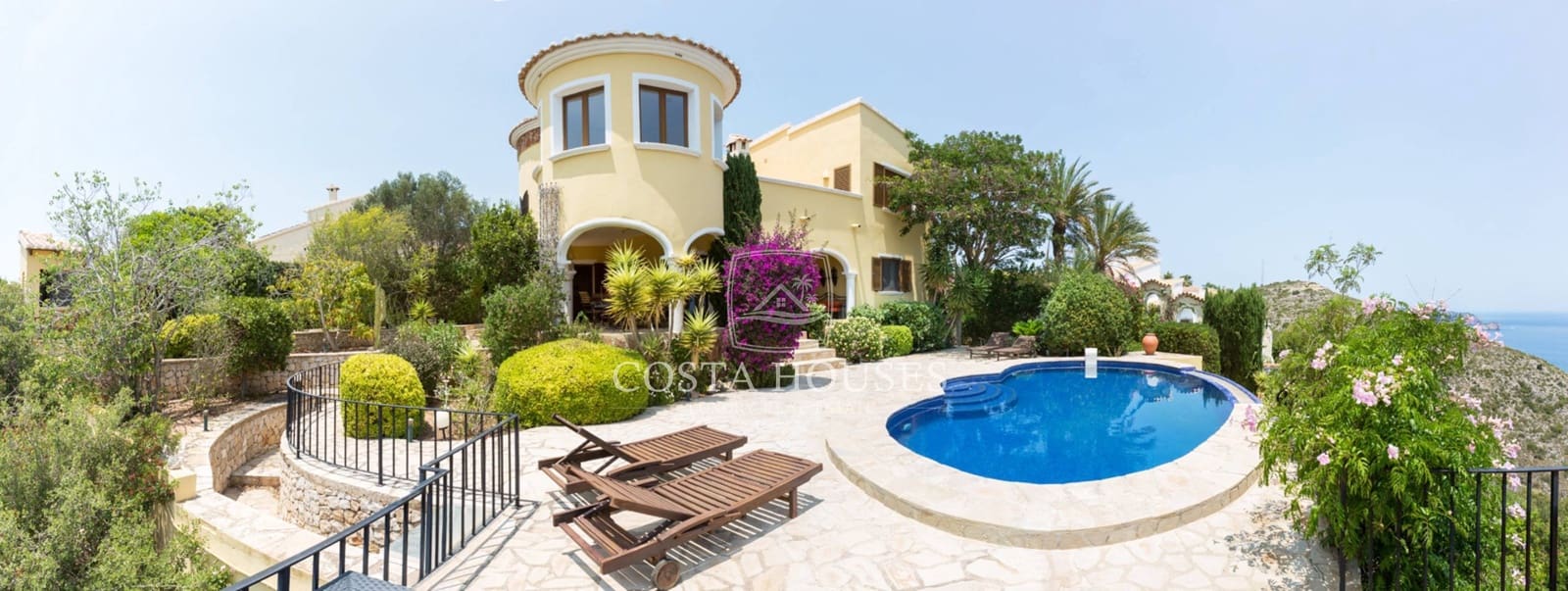 4 bedroom Villa for sale in Cumbre del Sol with pool garage - € 1,545,000 (Ref: 8863920)