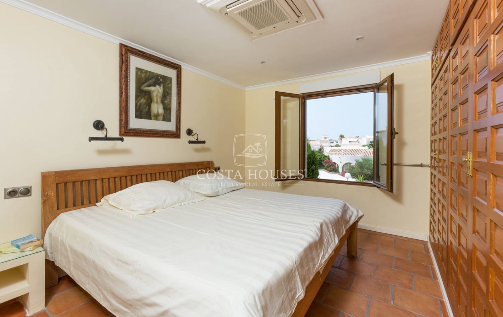 4 bedroom Villa for sale in Cumbre del Sol with pool garage - € 1,545,000 (Ref: 8863920)