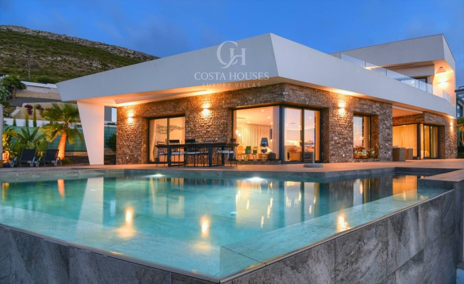 5 Zimmer Villa zu verkaufen in Javea / Xabia mit Pool Garage - 1.490.000 € (Ref: 8863925)