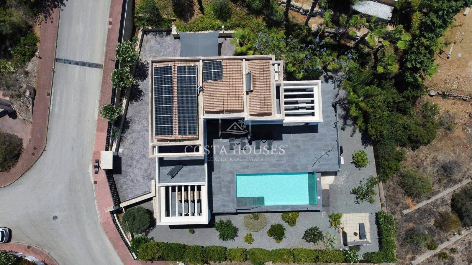 3 bedroom Villa for sale in Javea / Xabia with pool - € 1,495,000 (Ref: 8863929)