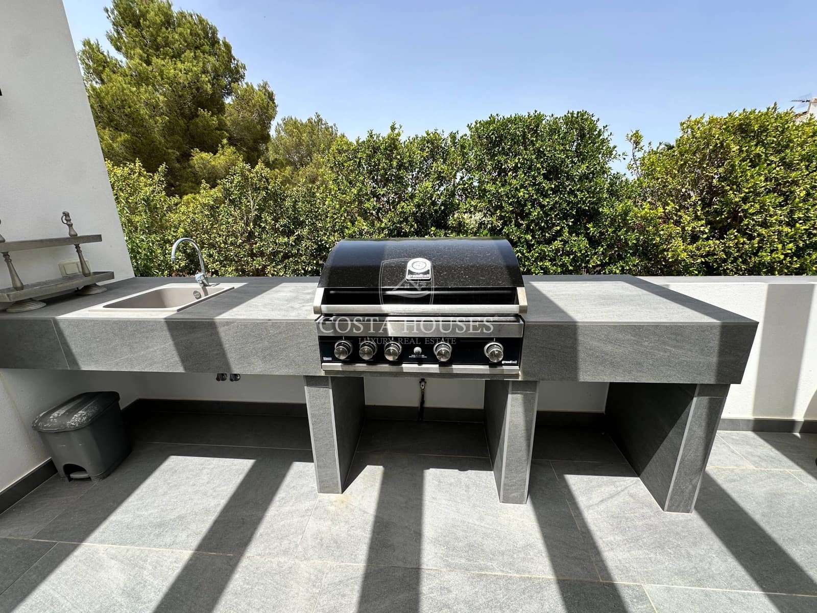 3 bedroom Villa for sale in Javea / Xabia with pool - € 1,495,000 (Ref: 8863929)