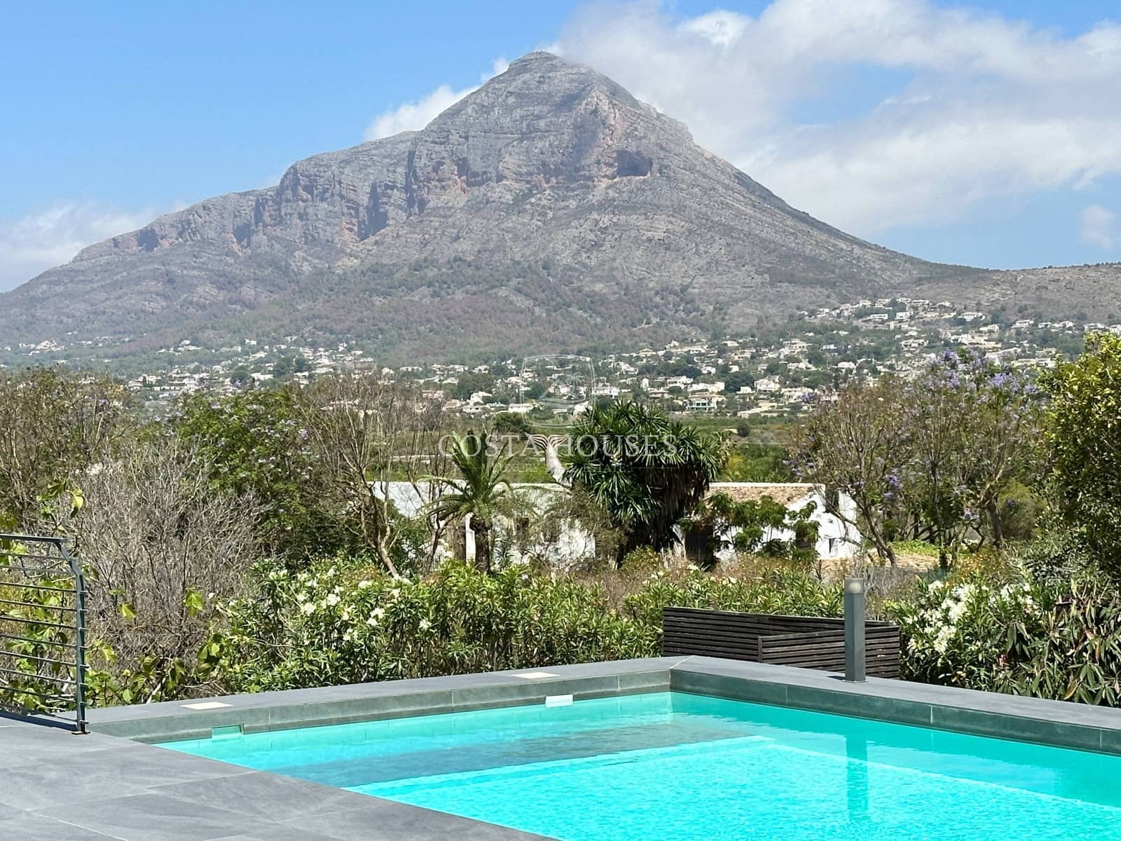 3 bedroom Villa for sale in Javea / Xabia with pool - € 1,495,000 (Ref: 8863929)