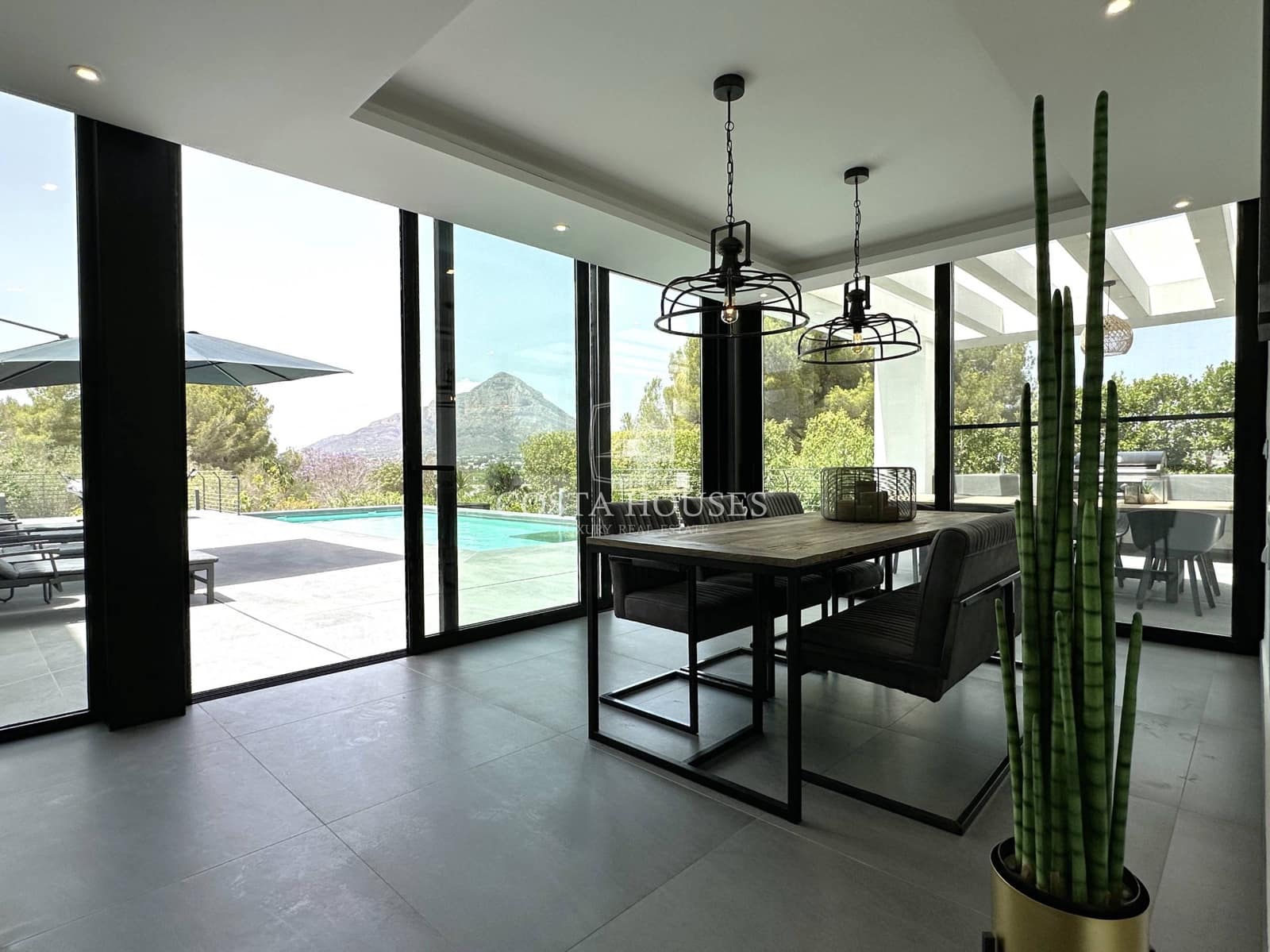 3 soverom Villa til salgs i Javea / Xabia med svømmebasseng - € 1 395 000 (Ref: 8863929)