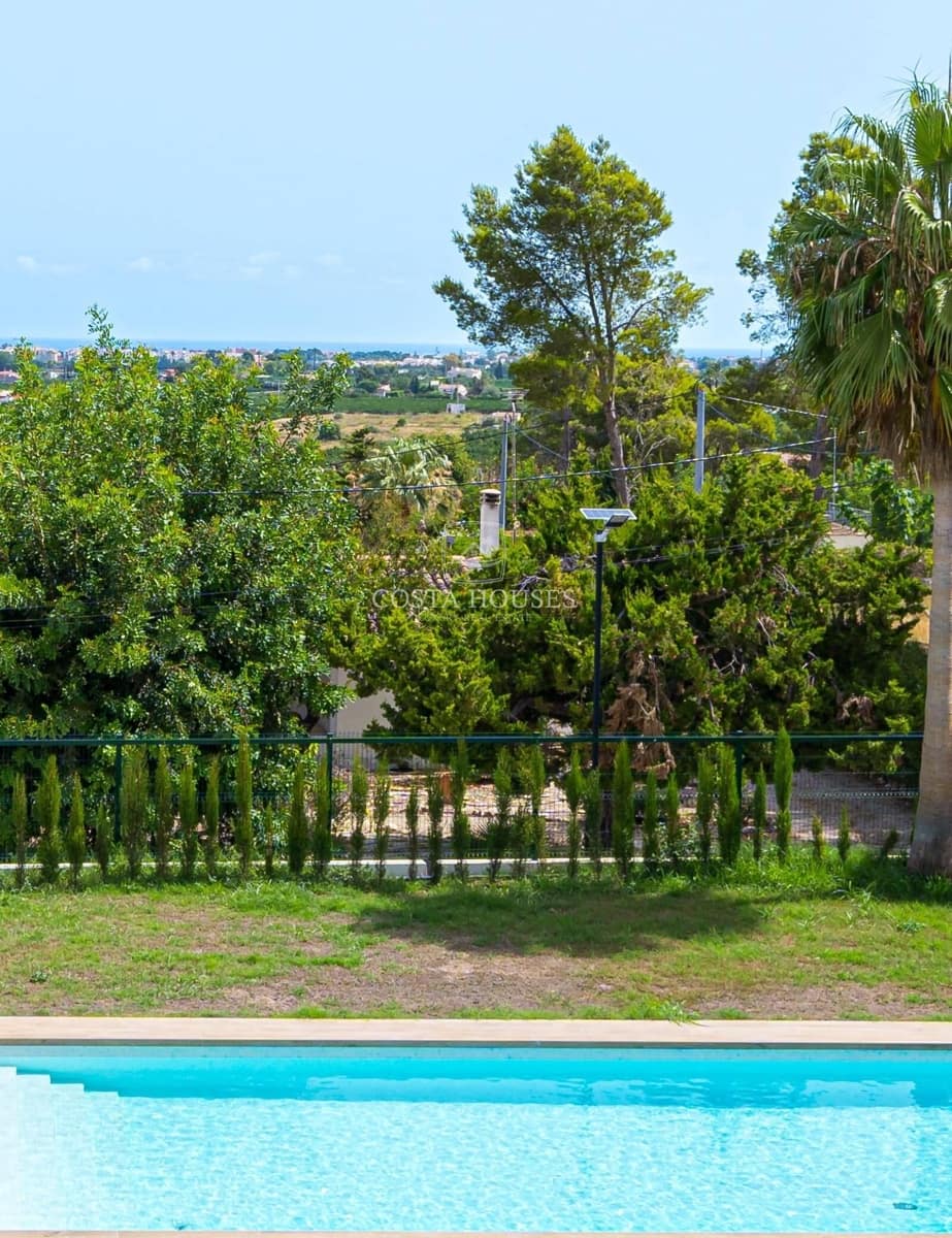 3 slaapkamer Finca/Landhuis te koop in Denia met zwembad - € 1.595.000 (Ref: 8863932)
