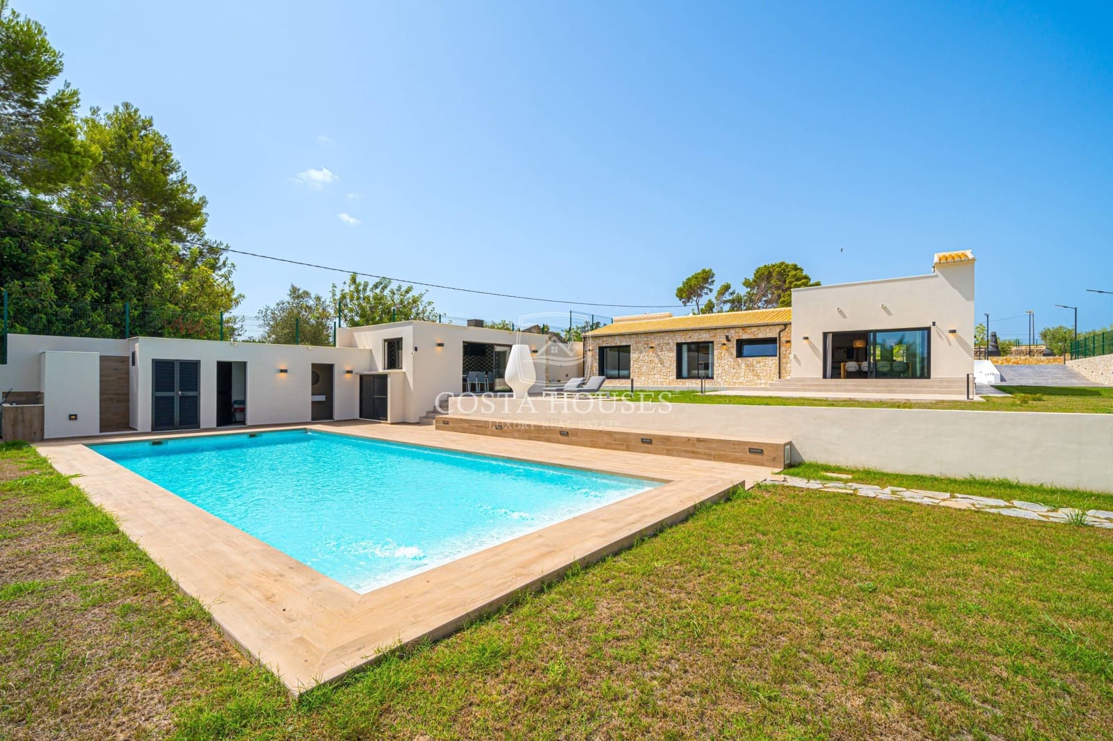 3 soveværelse Finca/Landehus til salg i Denia med swimmingpool - € 1.595.000 (Ref: 8863932)