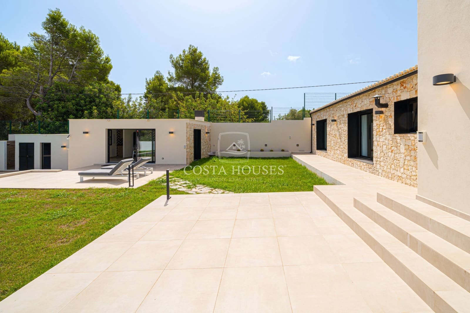 3 soveværelse Finca/Landehus til salg i Denia med swimmingpool - € 1.595.000 (Ref: 8863932)