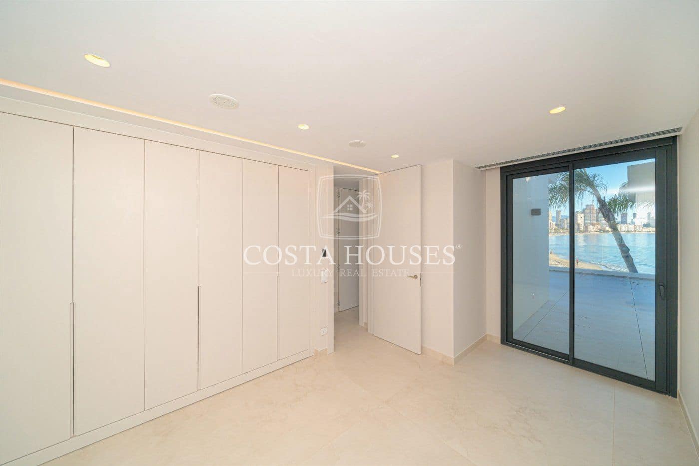 3 slaapkamer Penthouse te koop in Benidorm met zwembad garage - € 1.650.000 (Ref: 8863937)