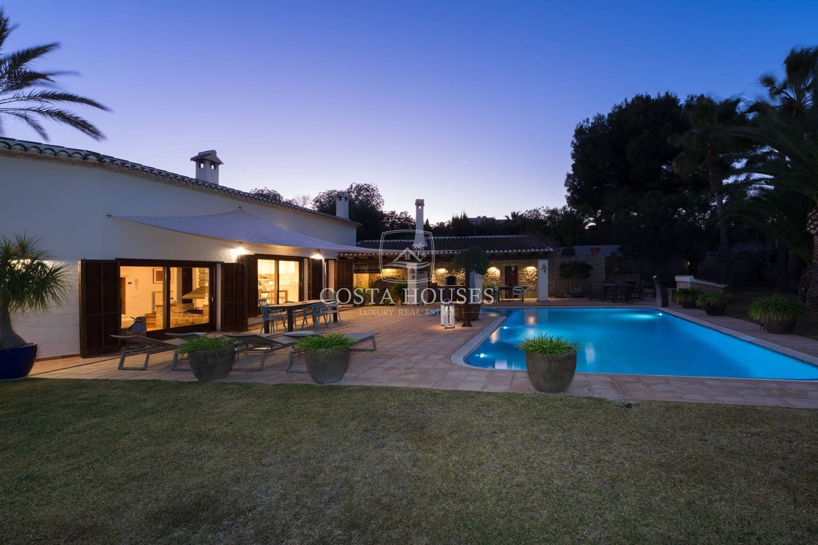 4 soveværelse Finca/Landehus til salg i Javea / Xabia med swimmingpool garage - € 1.650.000 (Ref: 8863939)