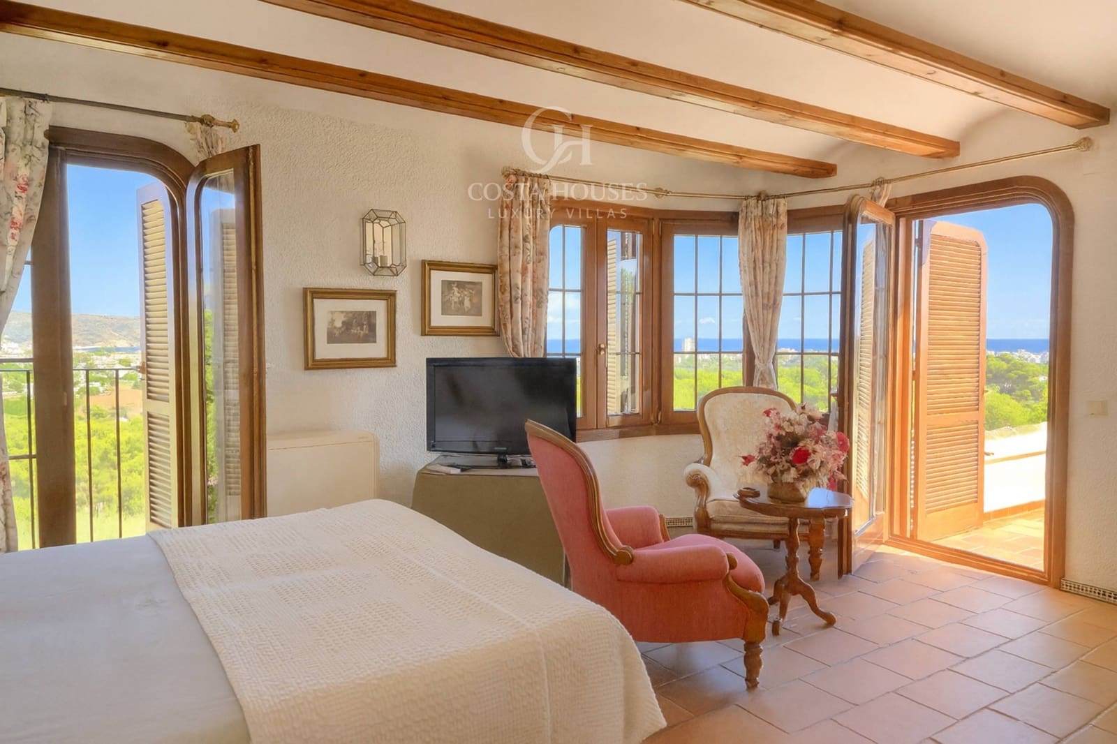 5 soveværelse Finca/Landehus til salg i Adsubia med swimmingpool garage - € 1.900.000 (Ref: 8863941)