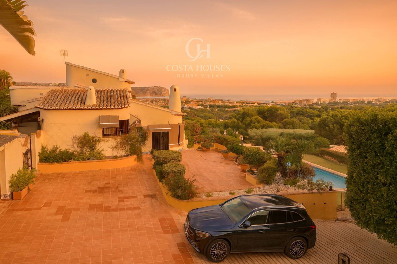 5 soveværelse Finca/Landehus til salg i Adsubia med swimmingpool garage - € 1.900.000 (Ref: 8863941)