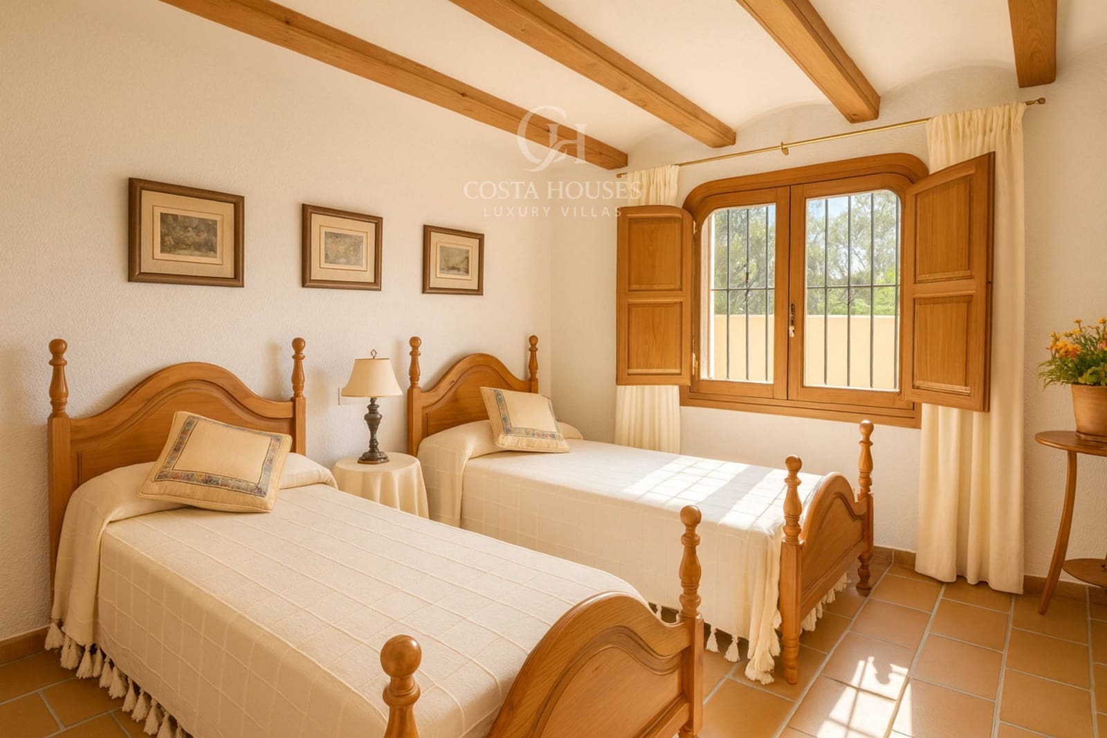 5 soveværelse Finca/Landehus til salg i Adsubia med swimmingpool garage - € 1.900.000 (Ref: 8863941)